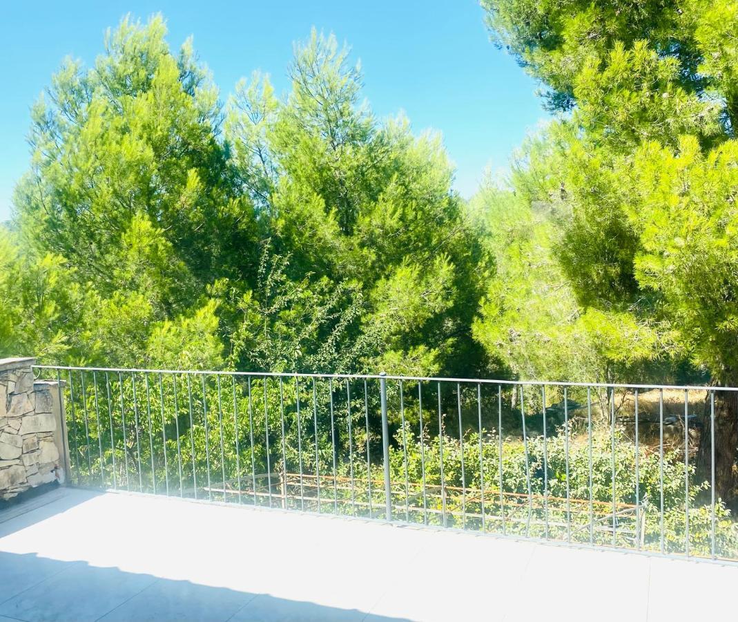 Villa Nîmes Kültér fotó