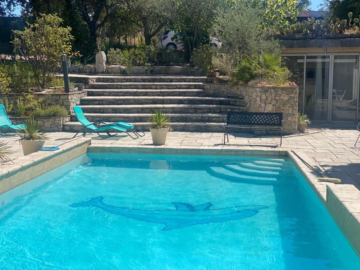 Villa Nîmes Kültér fotó